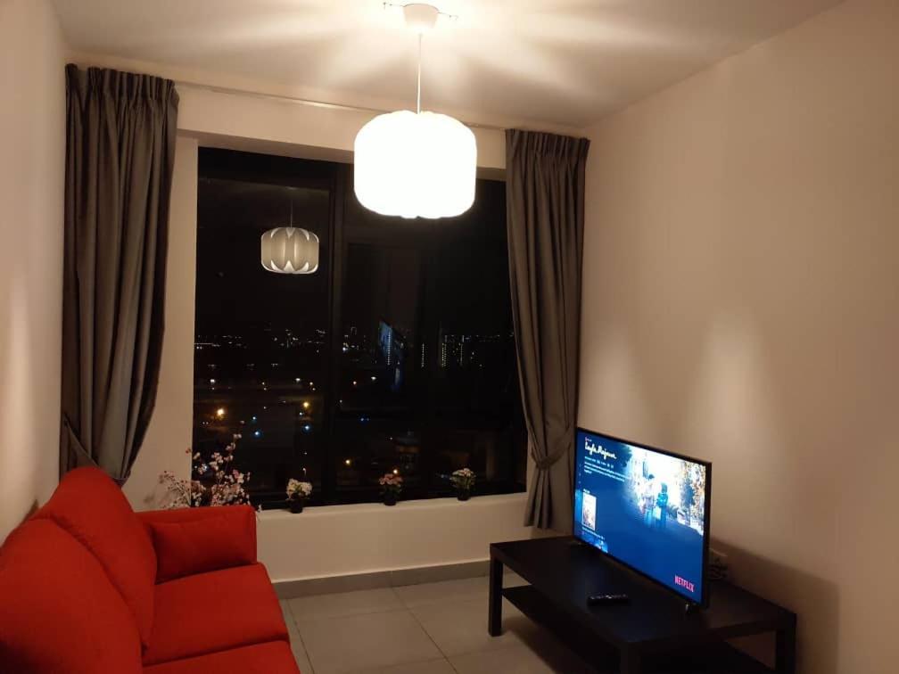 Cozy Studio Unit,Cyberjaya,Wifi, Netflix,Free Parking Apartment Exterior photo